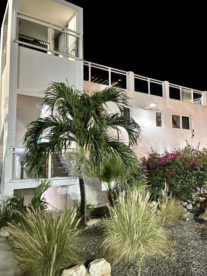 Maho Beach House - Spacious 1 Bedroom Suite Exterior photo